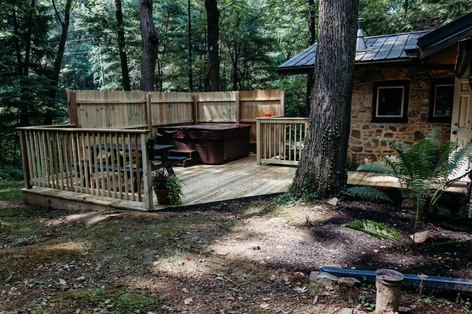 Landoll'S Mohican Castle Hotel Loudonville Exterior photo