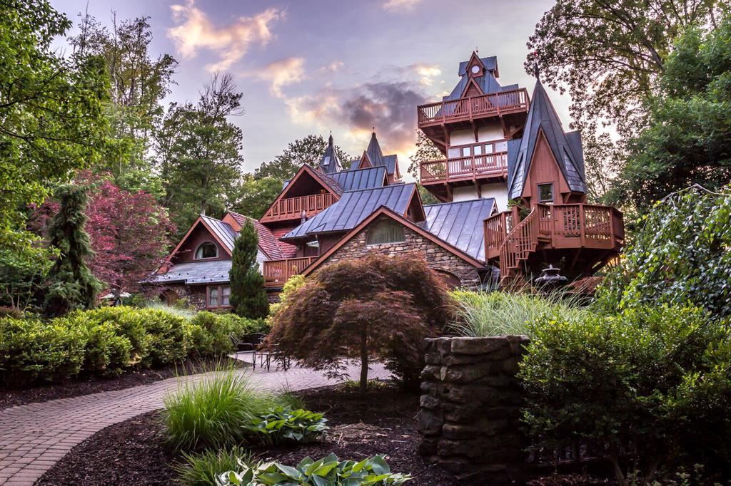 Landoll'S Mohican Castle Hotel Loudonville Exterior photo